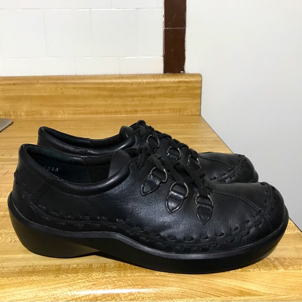 Ziera Allsorts Black Leather Shoes Size 7 (37)